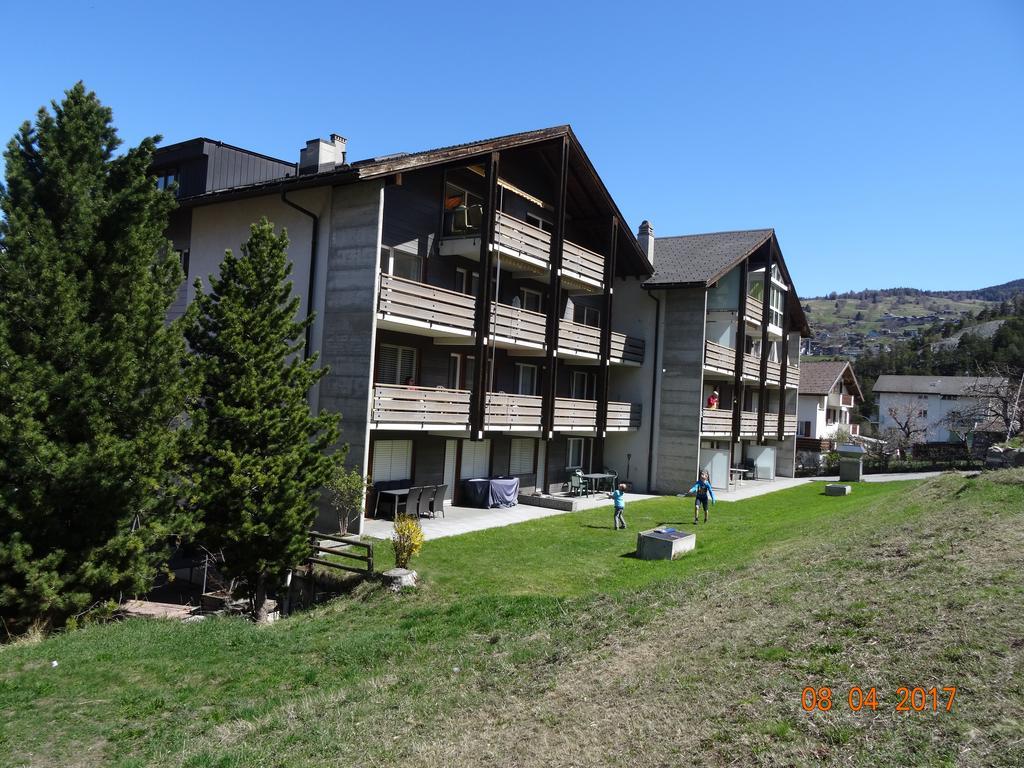 Haus Montanara Apartment Unterbäch Екстериор снимка